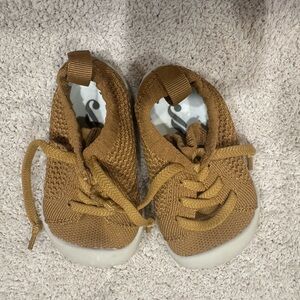 Source Unknown Tan Baby Walker Shoes